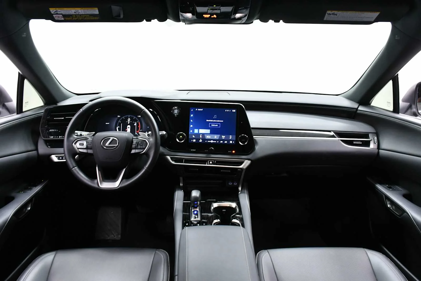 Used 2025 Eminent White Pearl Lexus  image 18