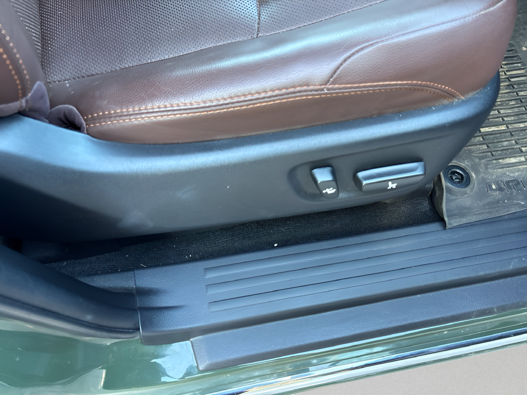 Used 2022 Green Toyota Limited image 40