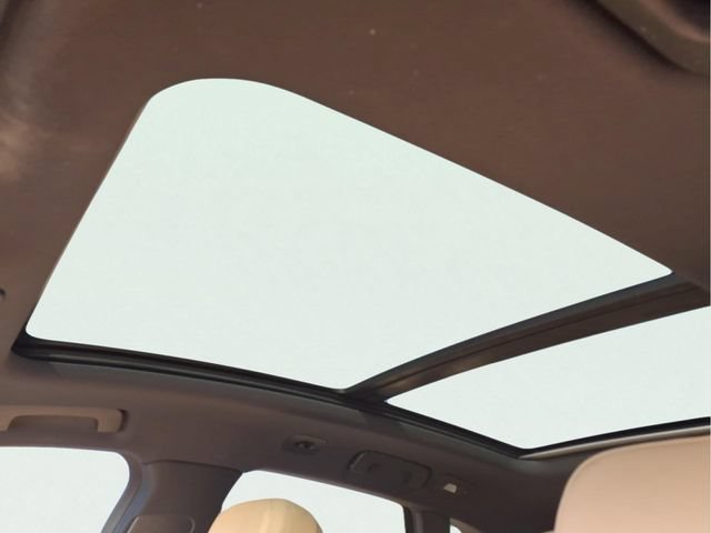 Used 2020 White Porsche Y image 19