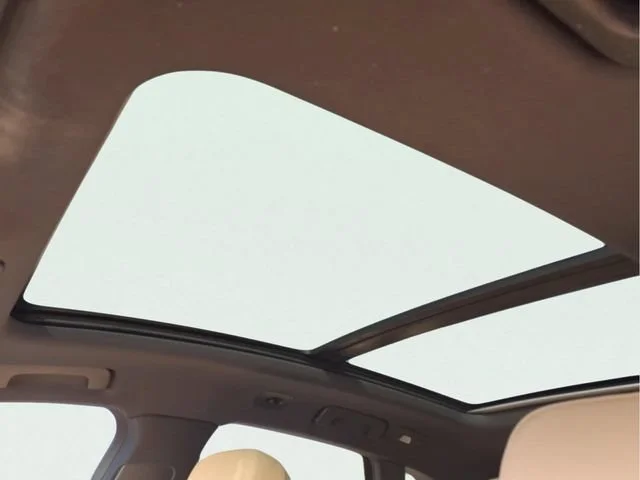 Used 2020 White Porsche Y image 19