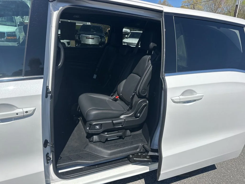 Used 2025 White Honda Sport-L image 29