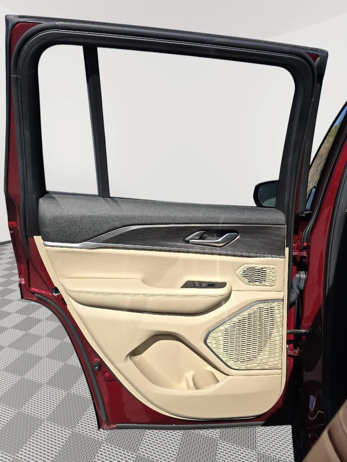 Used 2022 Velvet Red Pearlcoat Jeep Limited image 23