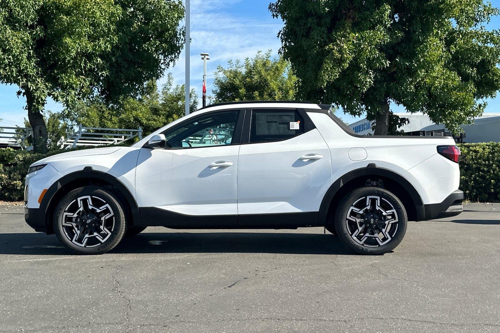 New 2026 Atlas White Hyundai Limited image 24