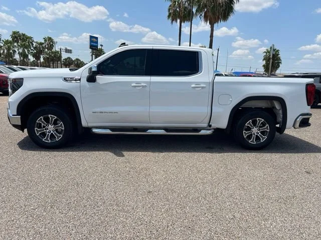 Used 2026 Summit White GMC SLE image 4