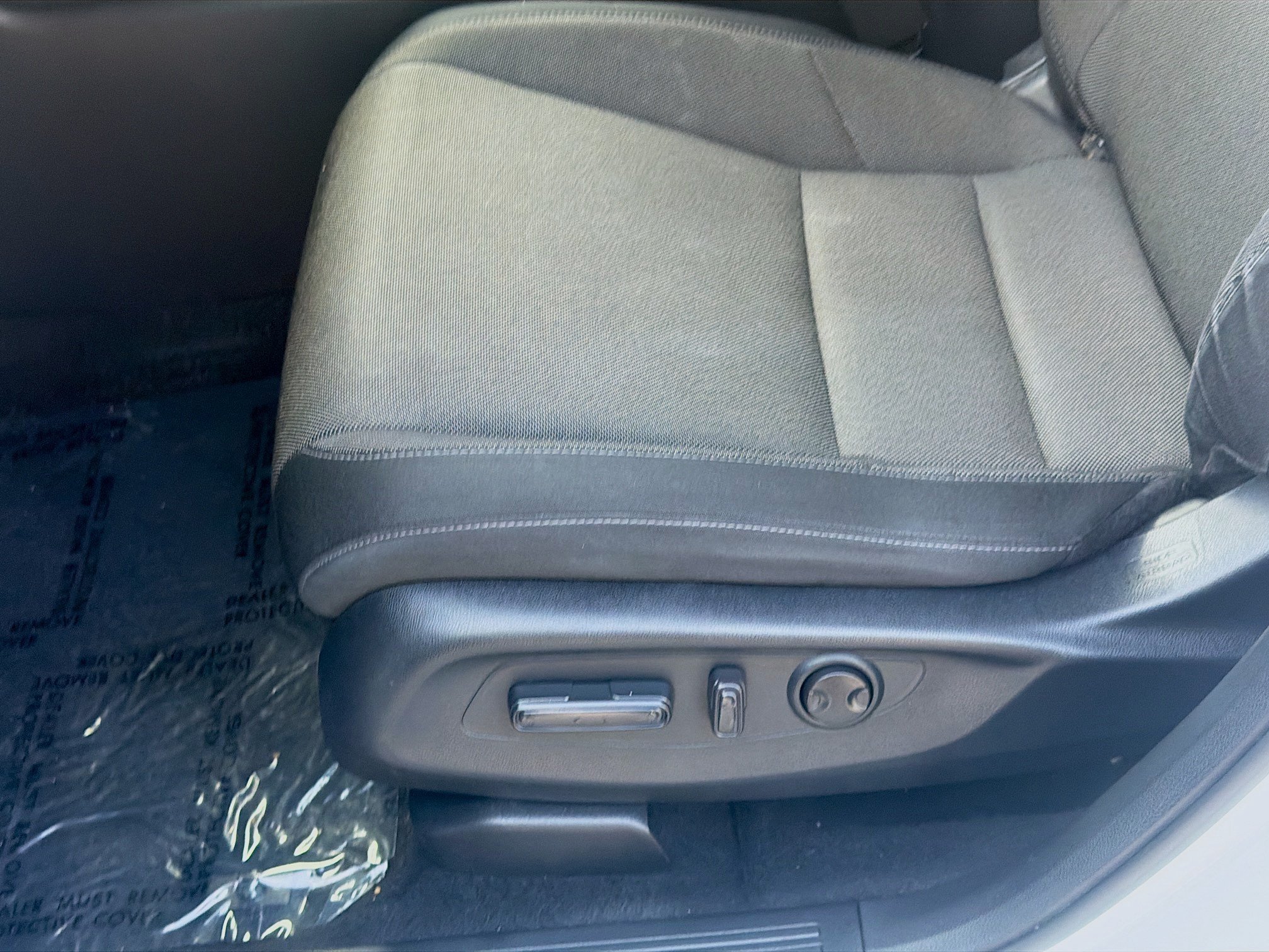 Used 2024 sparkle silver metallic Honda EX image 15