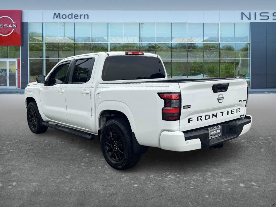 Certified Used 2023 Glacier White Nissan SV image 7