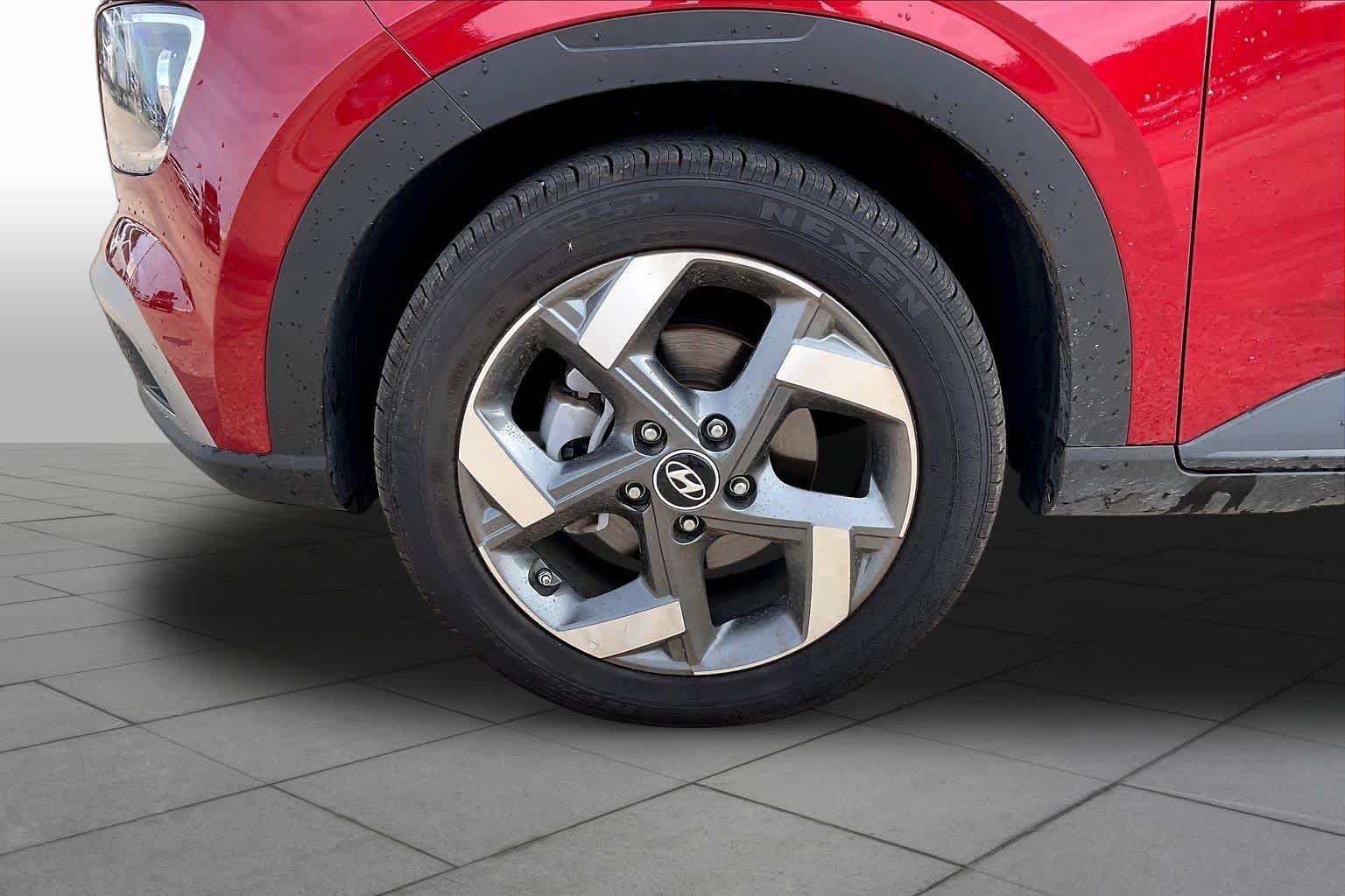 Used 2025 Red Hyundai SEL image 10