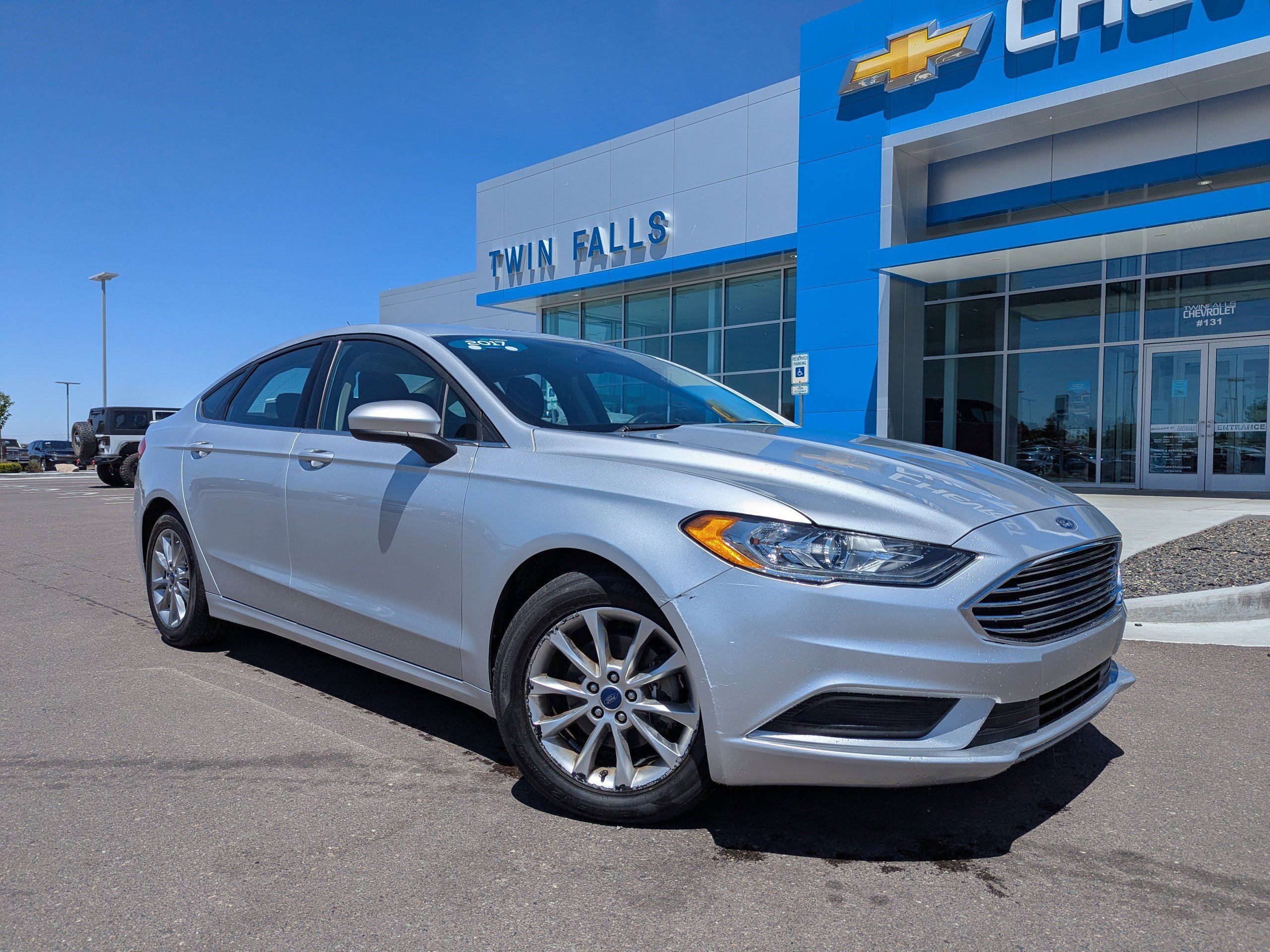 2017 Ford Fusion SE FWD's photo