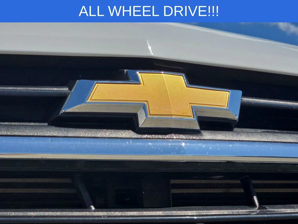 Certified Used 2018 White Chevrolet LT image 32