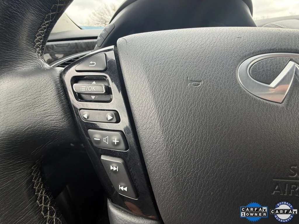 Used 2024 Gray INFINITI LUXE image 23