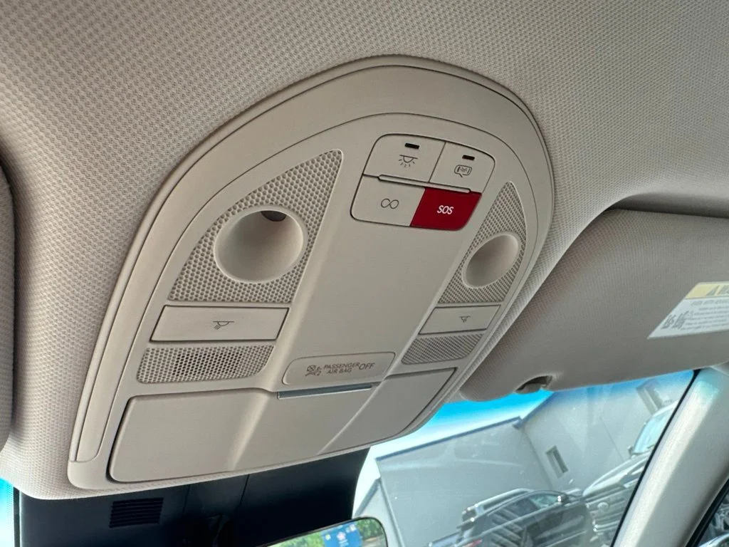 2025 GENESIS G70 Standard - Photo 25