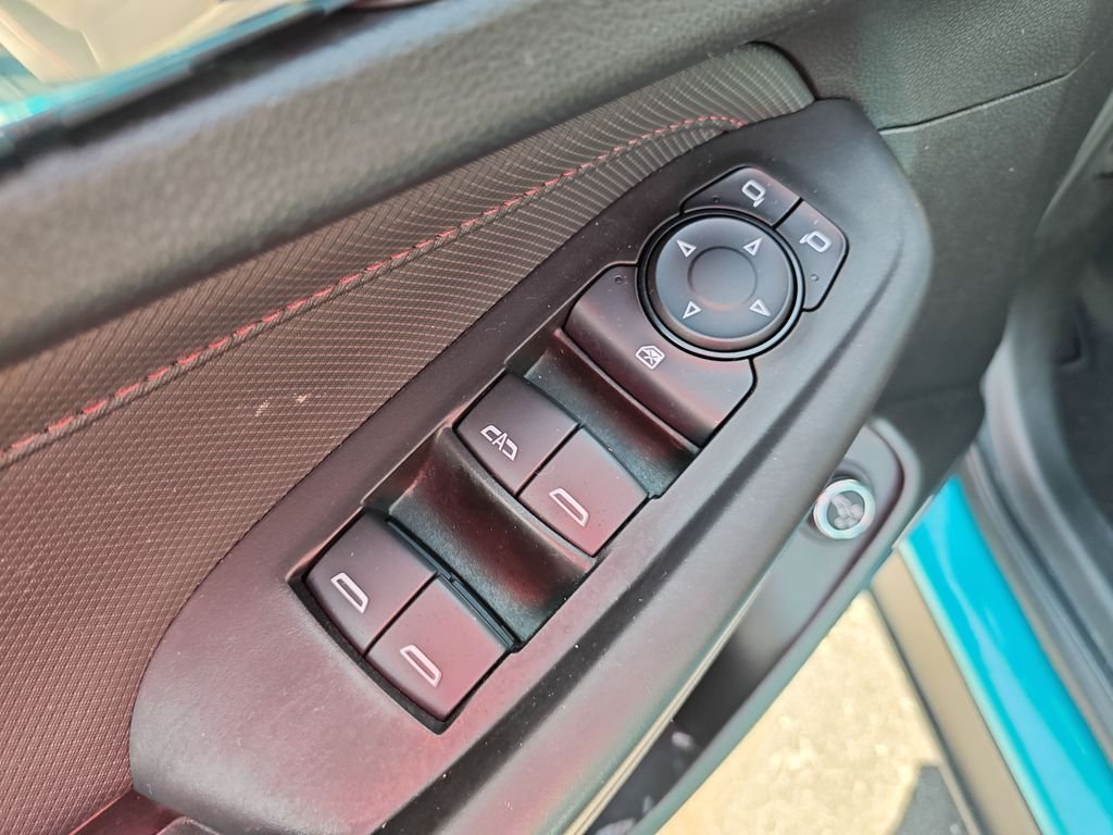 Used 2021 Green Chevrolet RS image 11