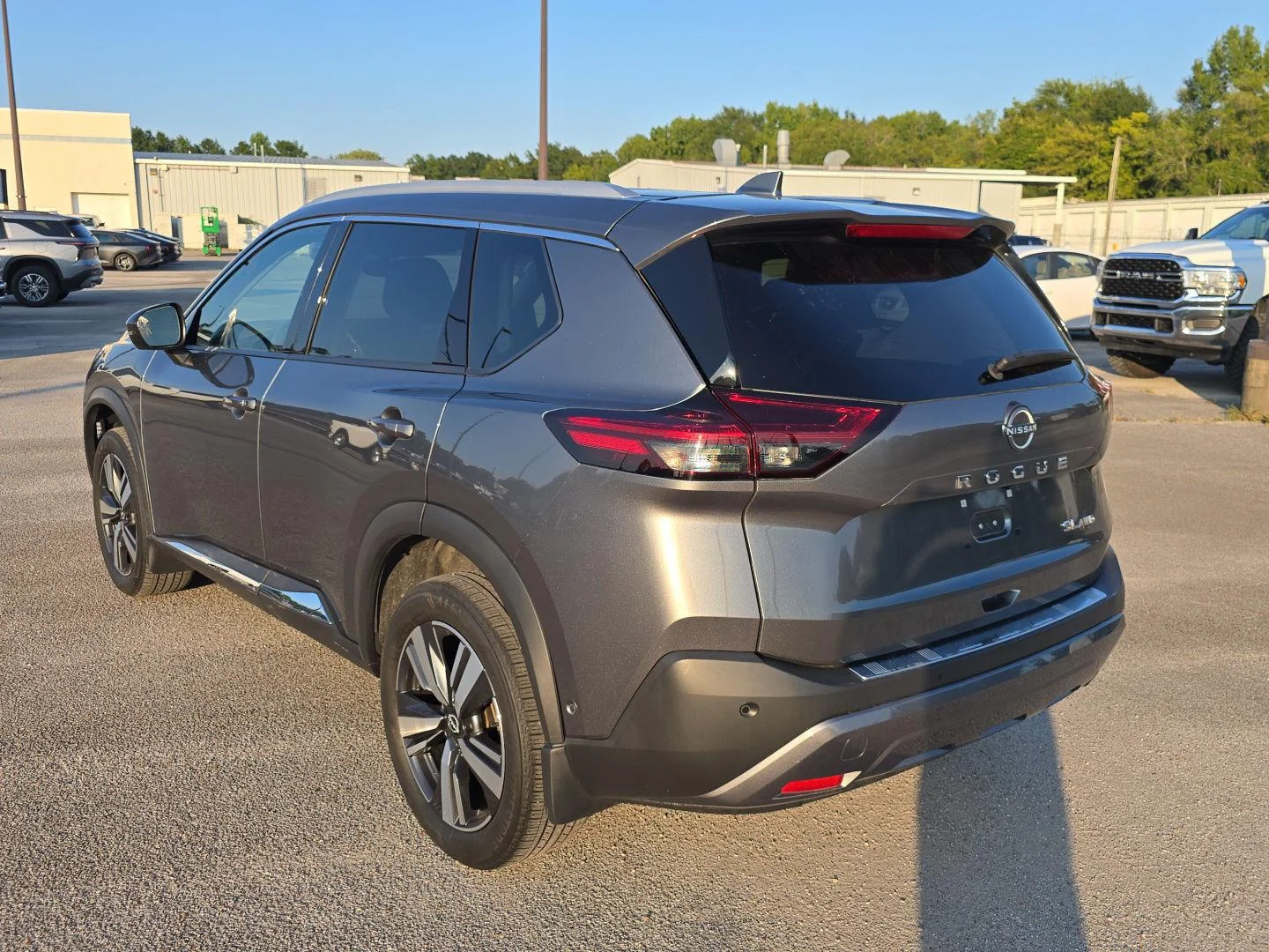 Used 2023 Gun Metallic Nissan SL image 8