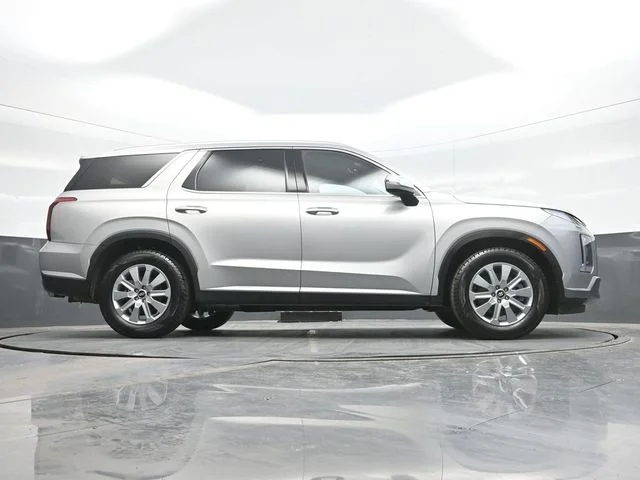 Used 2024 Silver Hyundai SEL image 24