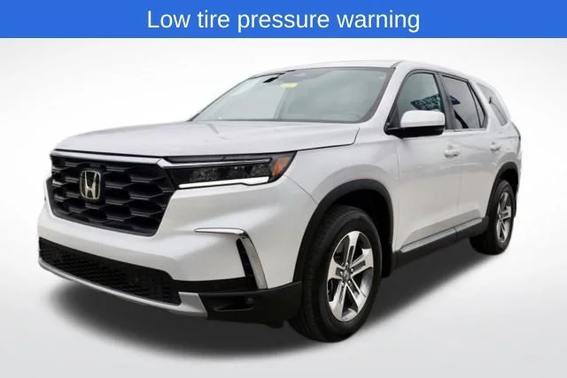 Used 2025 White Honda EX-L image 7