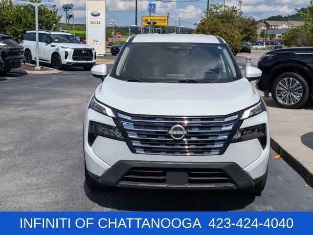Used 2024 White Nissan SV image 10