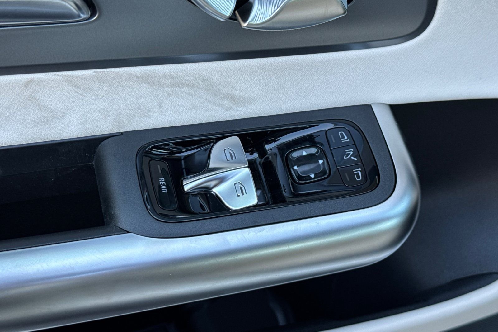 New 2027 Polar White Mercedes-Benz CLA 350 image 22