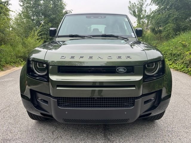 New 2026 Woolstone Green LAND ROVER X-Dynamic SE image 3