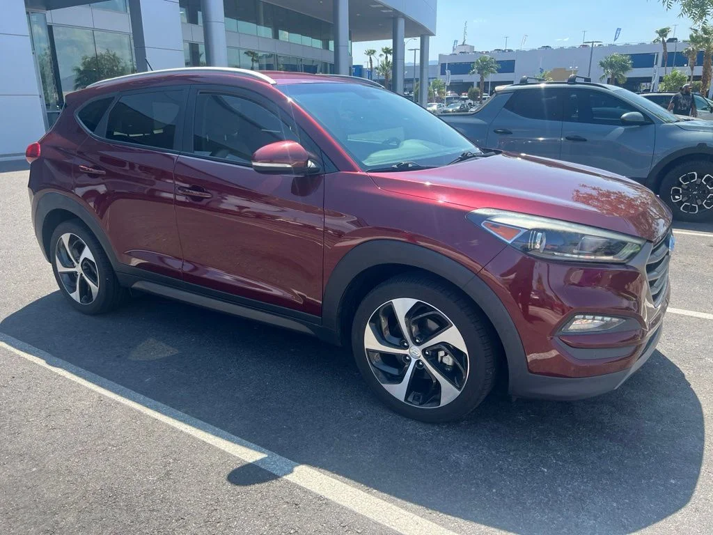 Used 2016 Red Hyundai Sport image 2