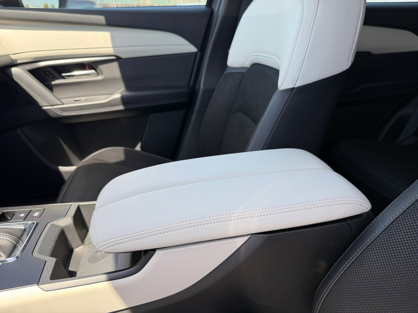 New 2026 Rhodium White Metallic Mazda 2.5 S Preferred image 14