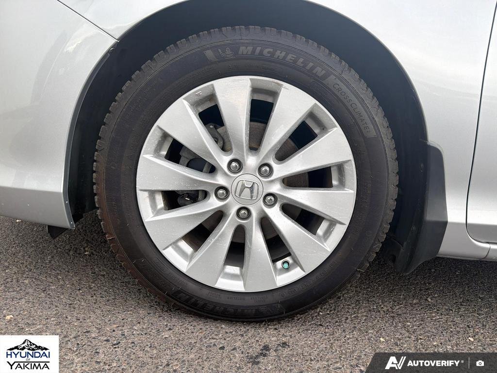 Used 2014 Alabaster Silver Metallic Honda EX-L image 6