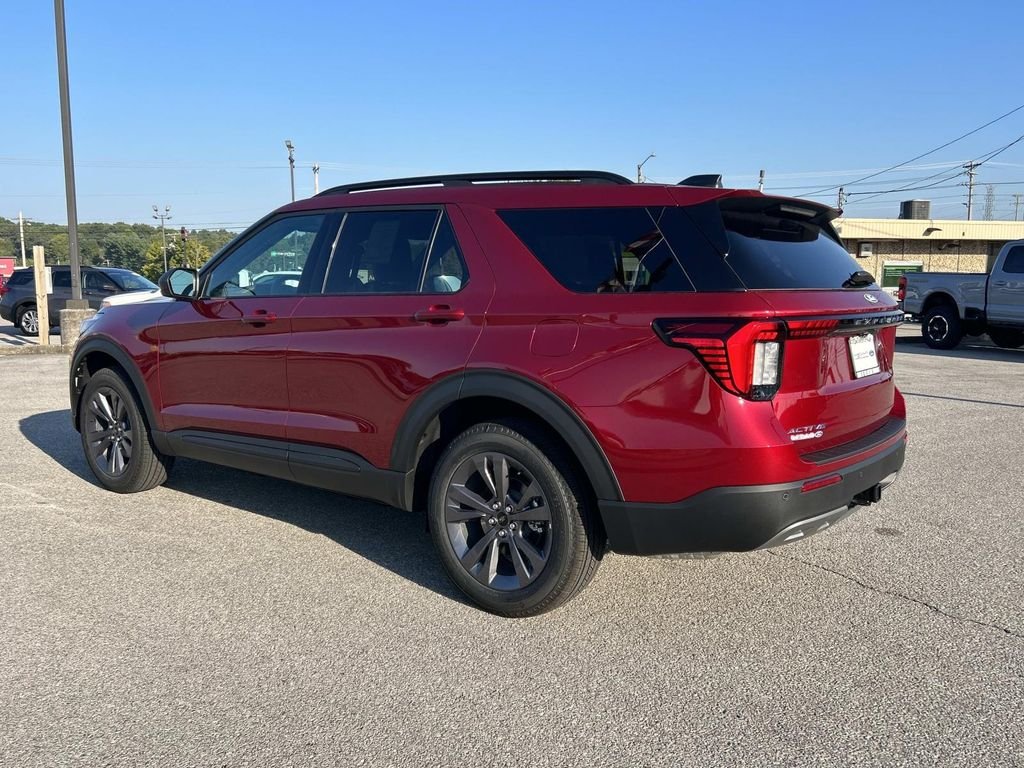 New 2027 Ruby Red Metallic Tinted Clearcoat Ford Active image 5