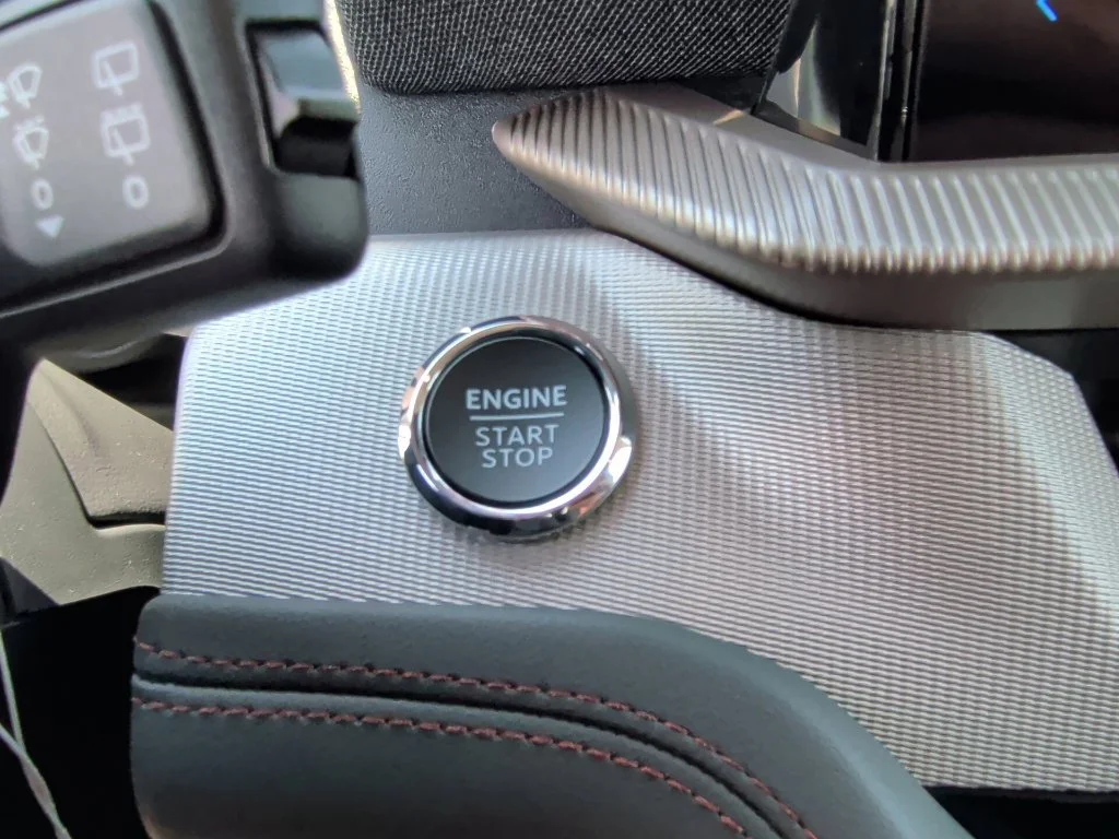 Used 2026 Vapor Blue Metallic Ford Active image 22