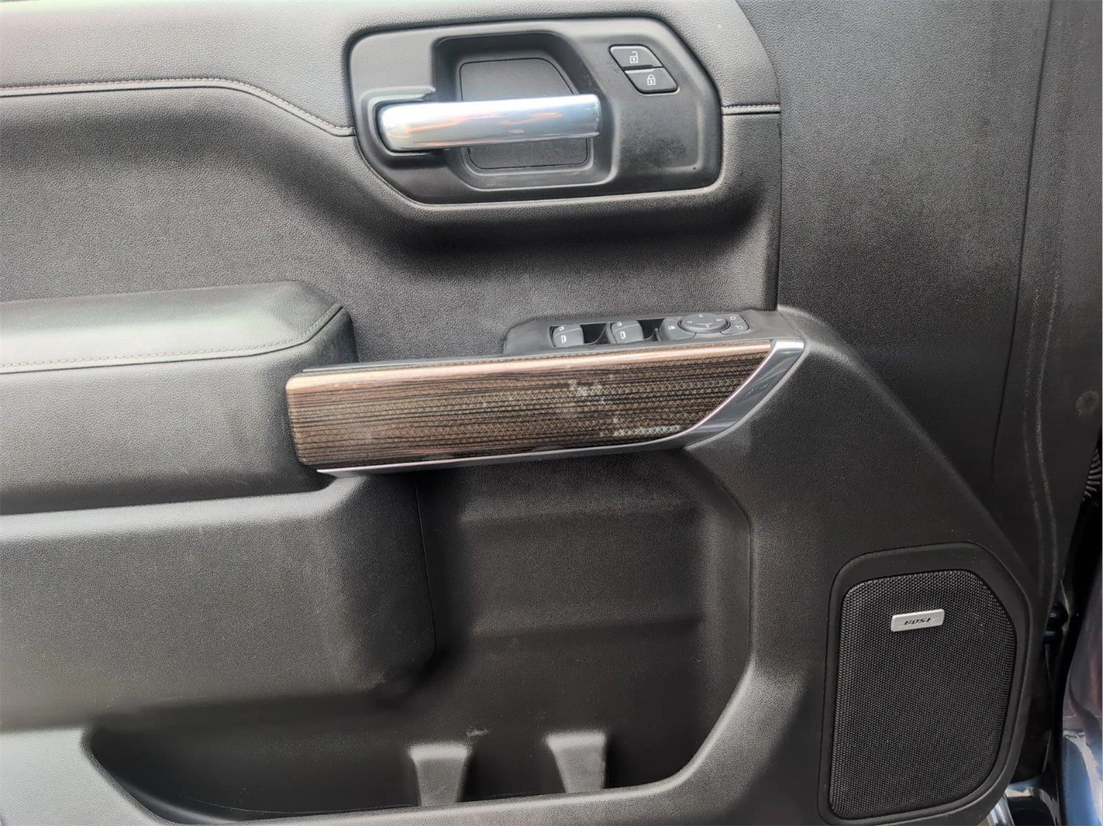 Used 2020 NORTHSKY BLUE METALLIC Chevrolet RST image 14