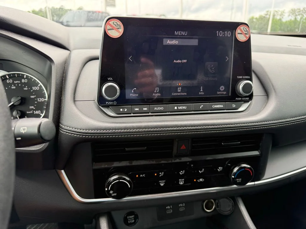 Used 2024 Black Nissan S image 10