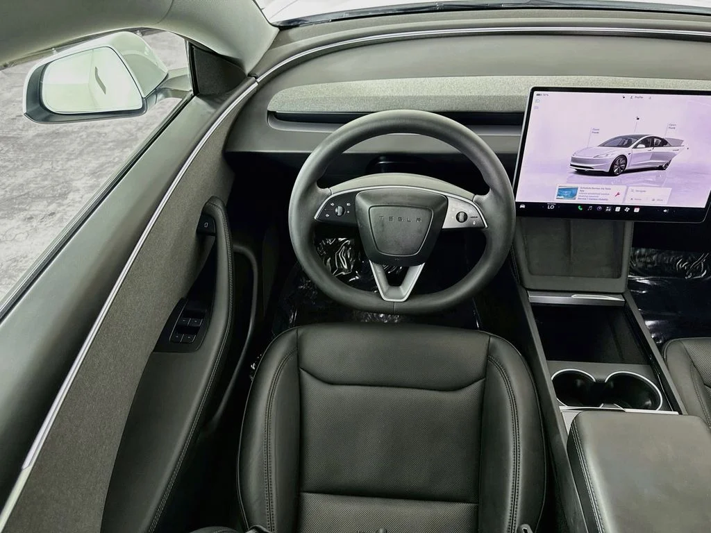 Used 2025 White Tesla Long Range image 23