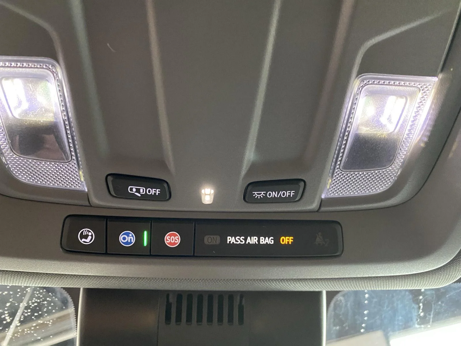 Used 2024 Dynamic Blue Metallic GMC Elevation image 20