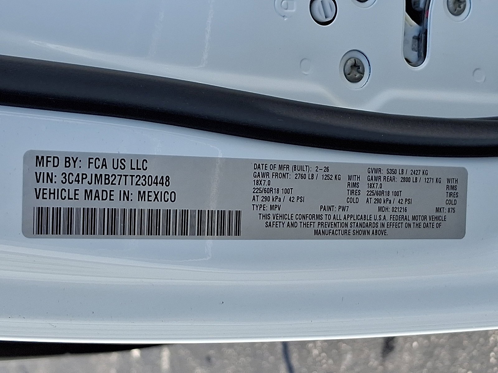 New 2026 Bright White Clear-Coat Exterior Paint Jeep Limited image 16