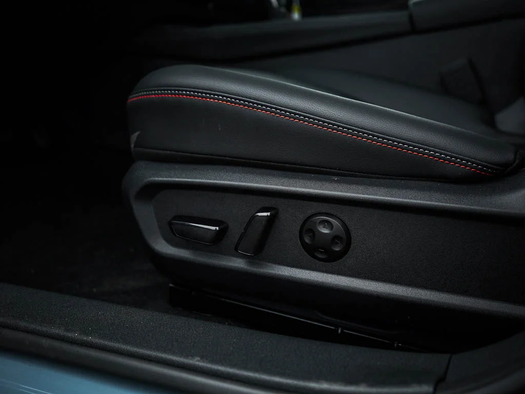 New 2026 Atlantic Gray Metallic Nissan SR image 18