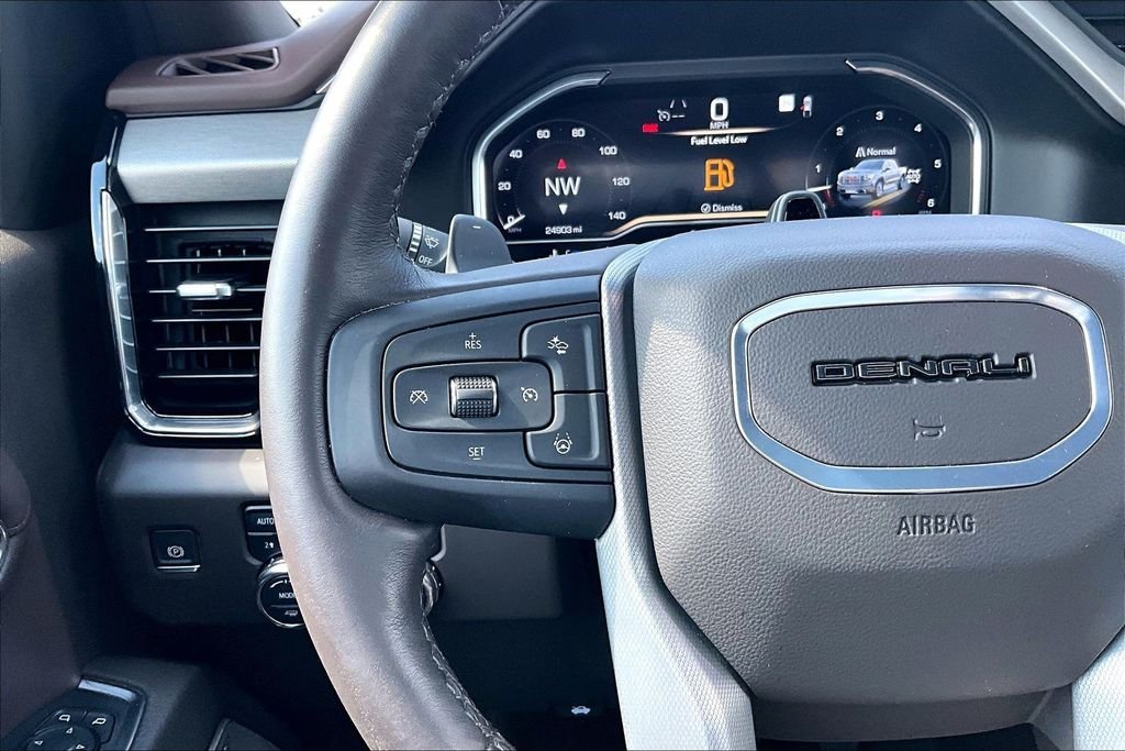 Used 2024 White GMC Denali image 20