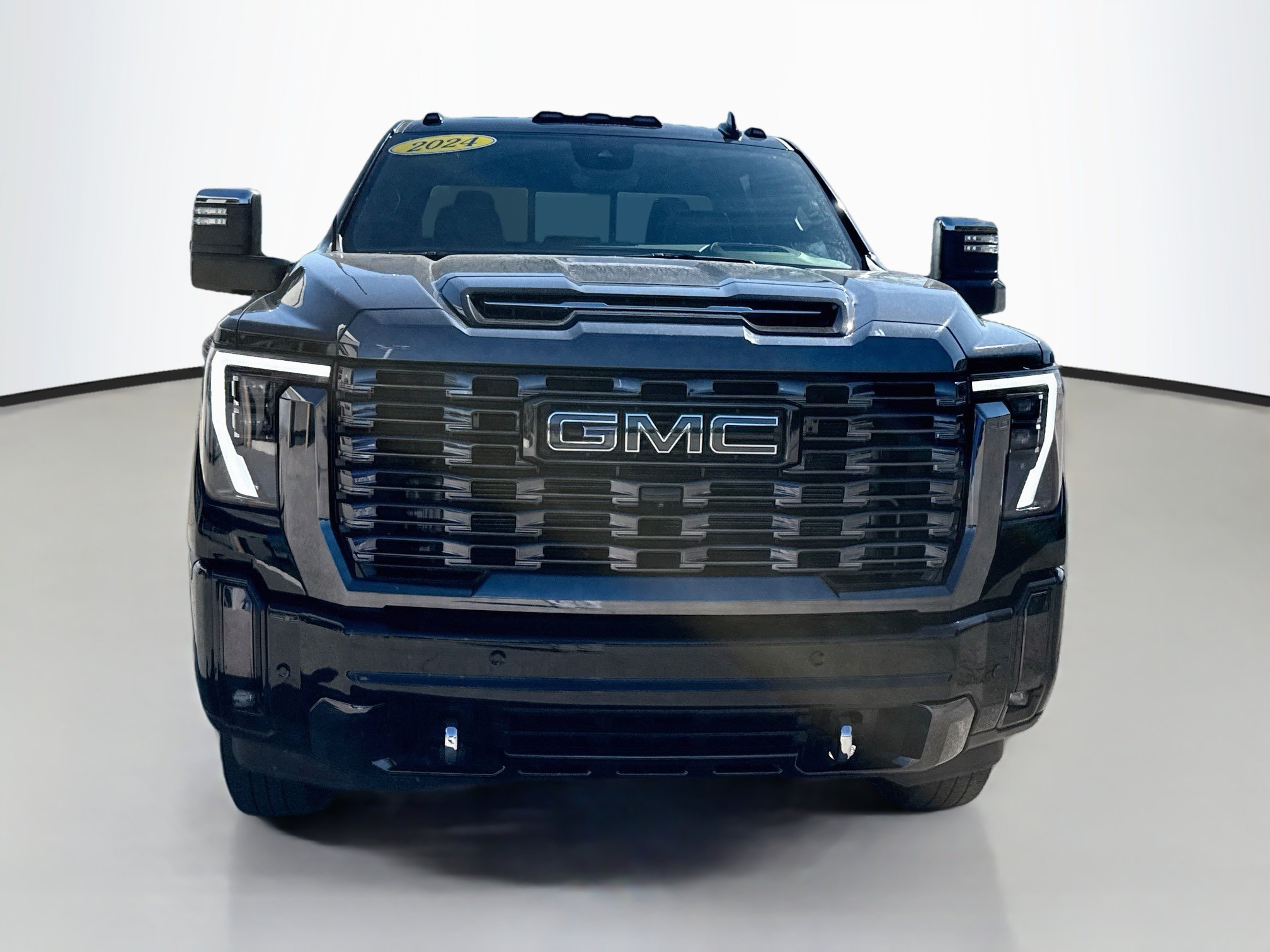 Used 2024 Onyx Black GMC Denali Ultimate image 2