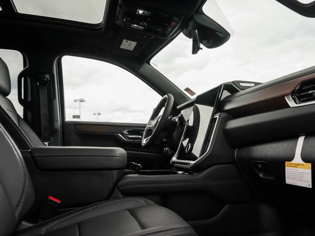 2026 GMC Yukon XL Denali - Photo 12