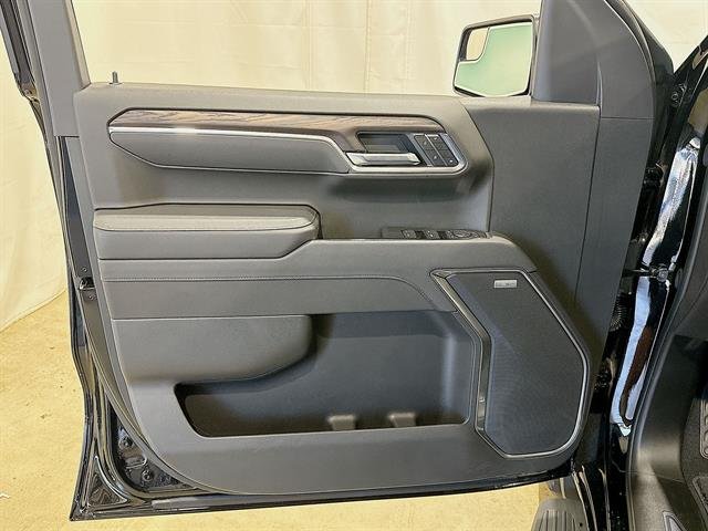 Used 2026 Onyx Black GMC SLT image 20