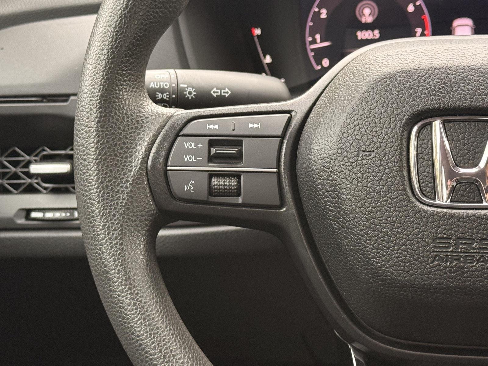 Used 2025 Canyon River Blue Metallic Honda SE image 24