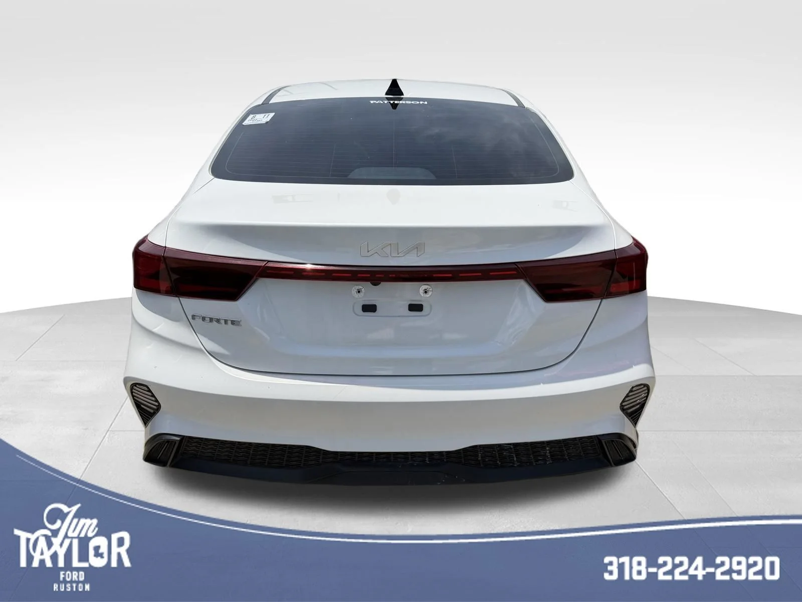 Used 2023 Snow White Pearl Kia LXS image 41