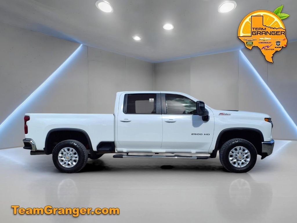 Used 2023 Summit White Chevrolet LT image 5