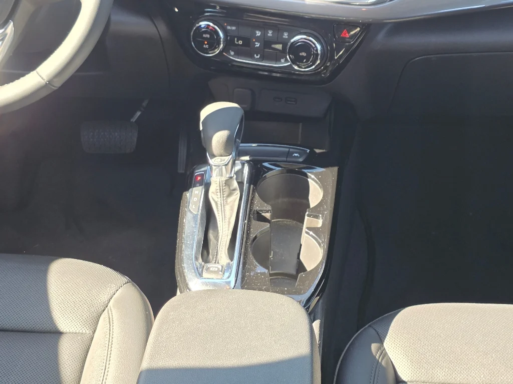 2024 Chevrolet Trax Activ - Photo 23