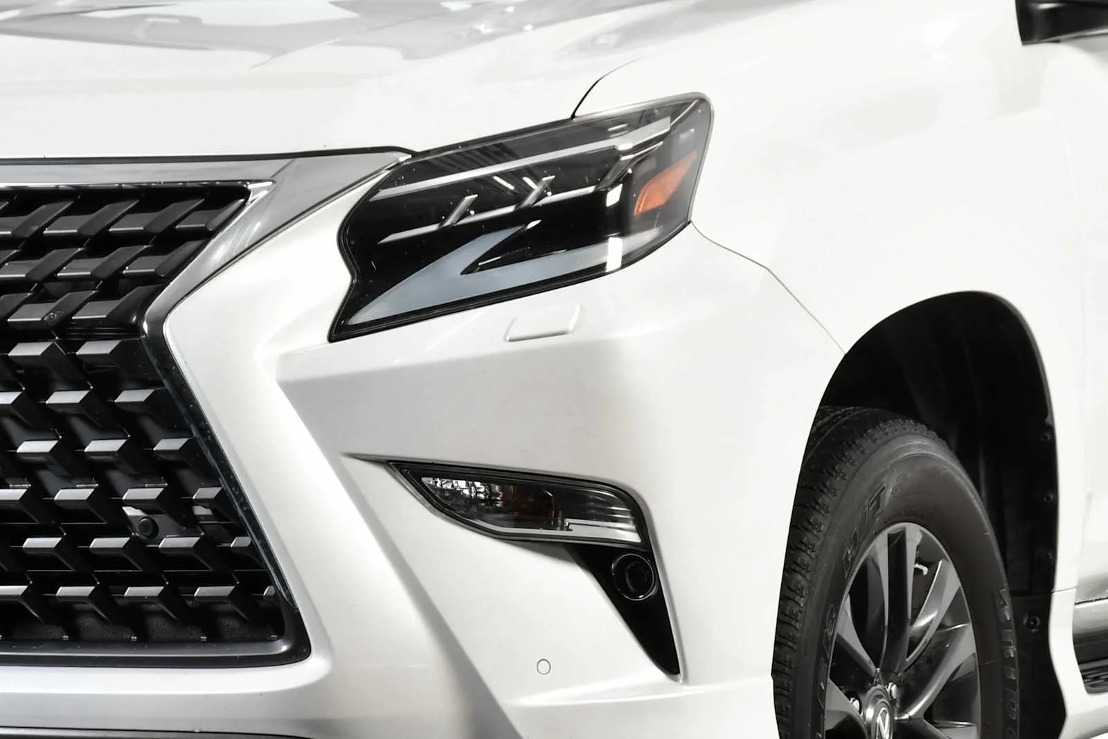 Certified Used 2023 EMINENT WHITE PEARL Lexus Premium image 11