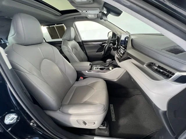 2021 Toyota Highlander Limited - Photo 40
