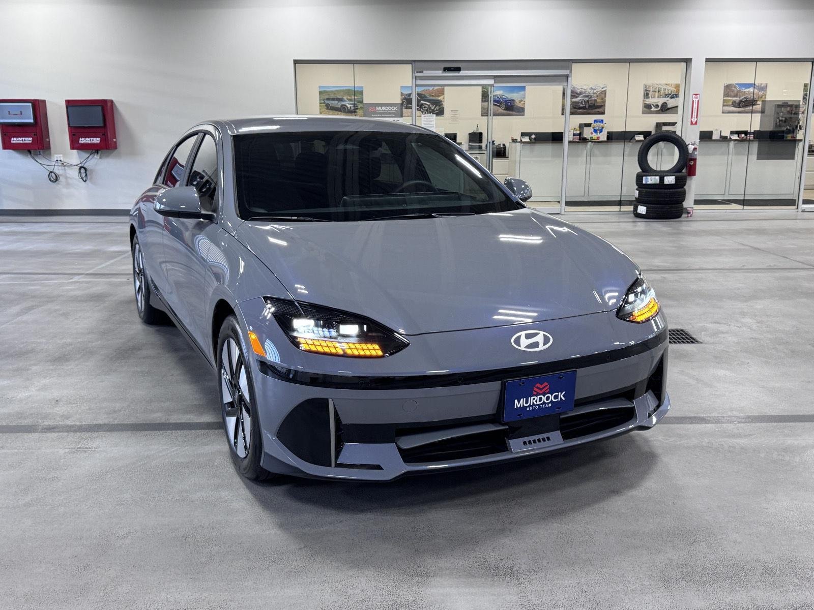 Certified Used 2025 Transmission Blue Hyundai SE image 13
