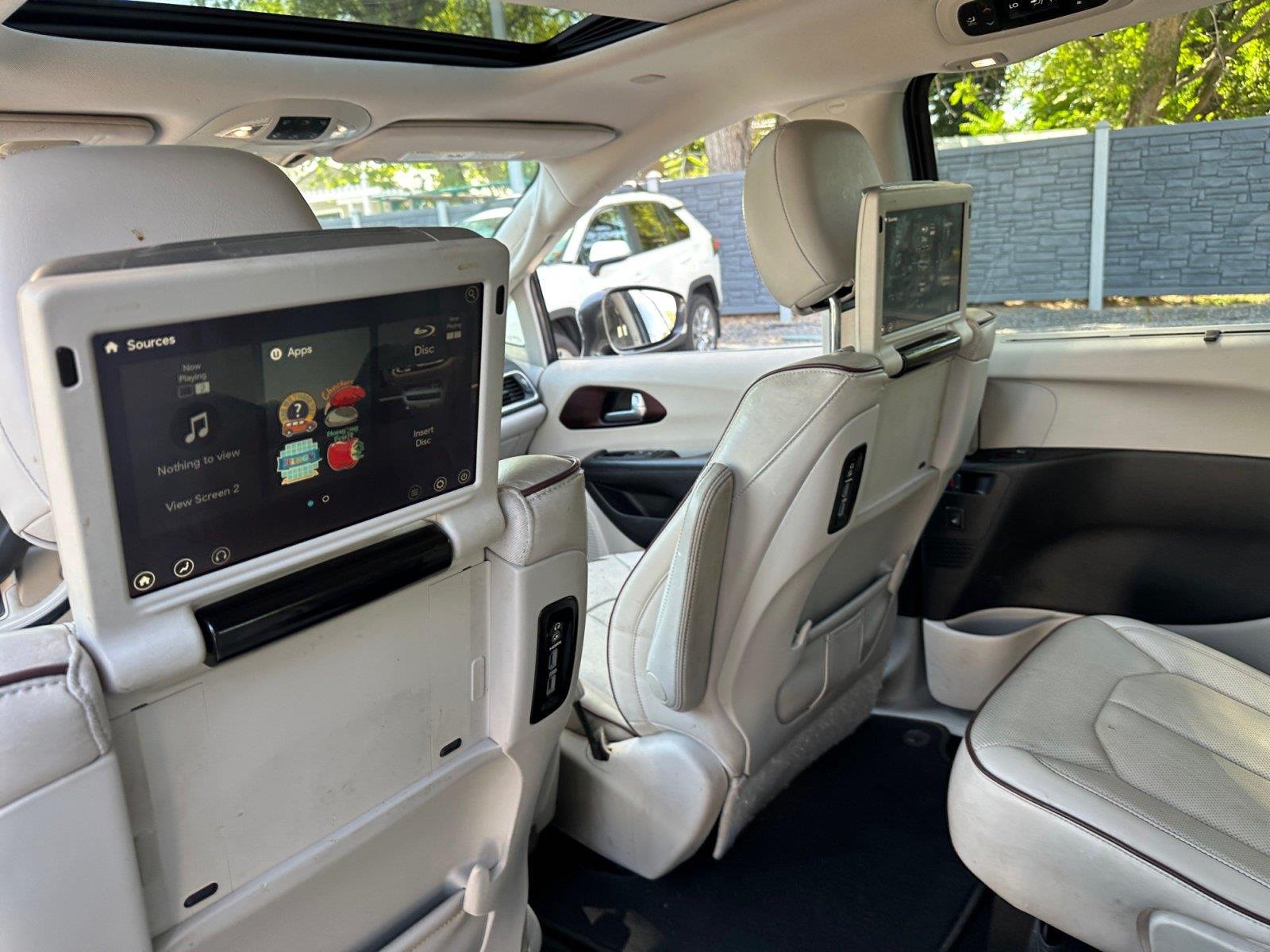 2017 Chrysler Pacifica Limited - Photo 24