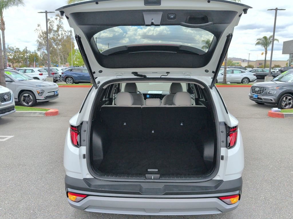 2025 Hyundai Tucson SEL - Photo 10