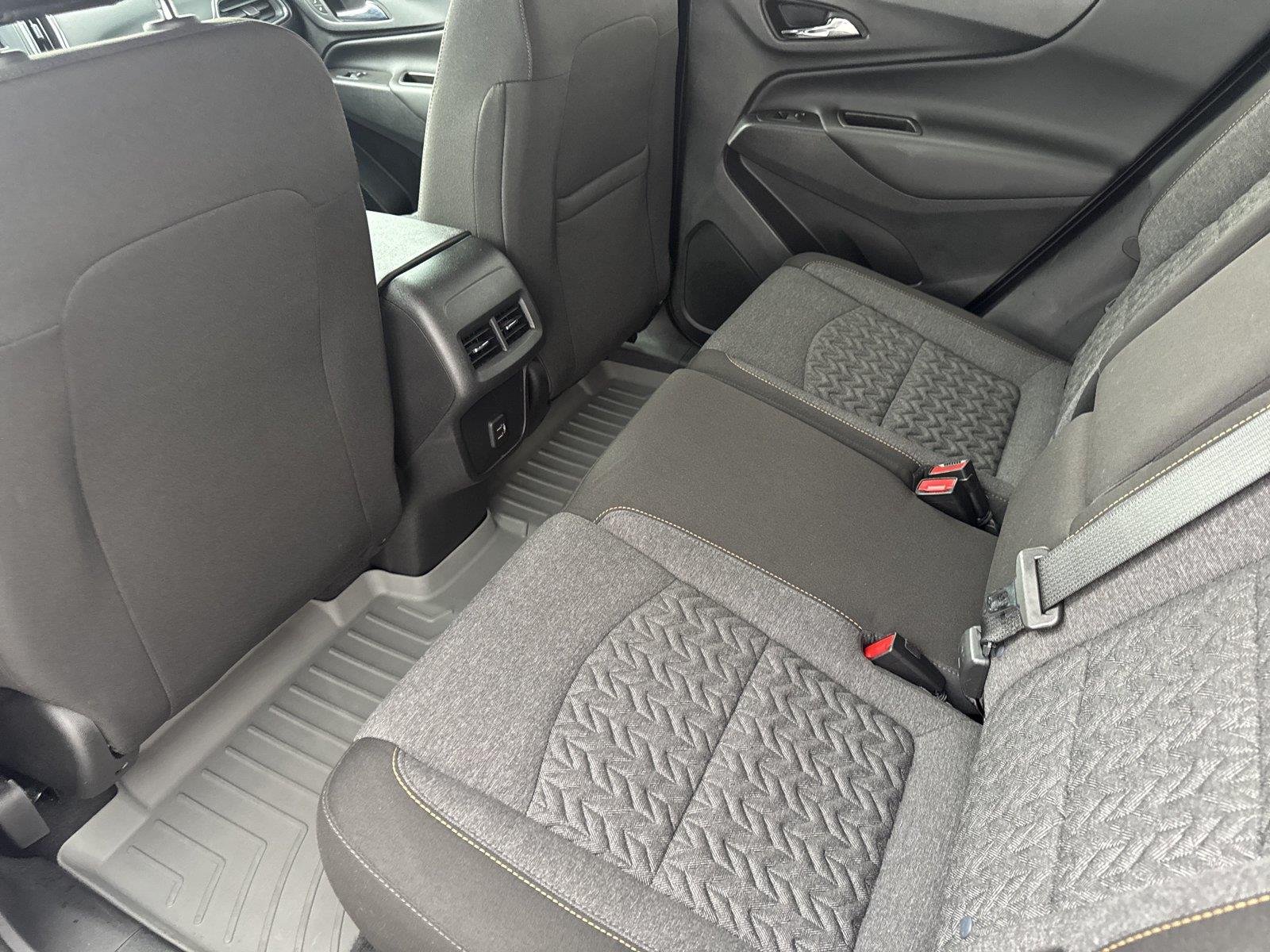 Used 2023 SUMMIT WHITE Chevrolet LT image 33