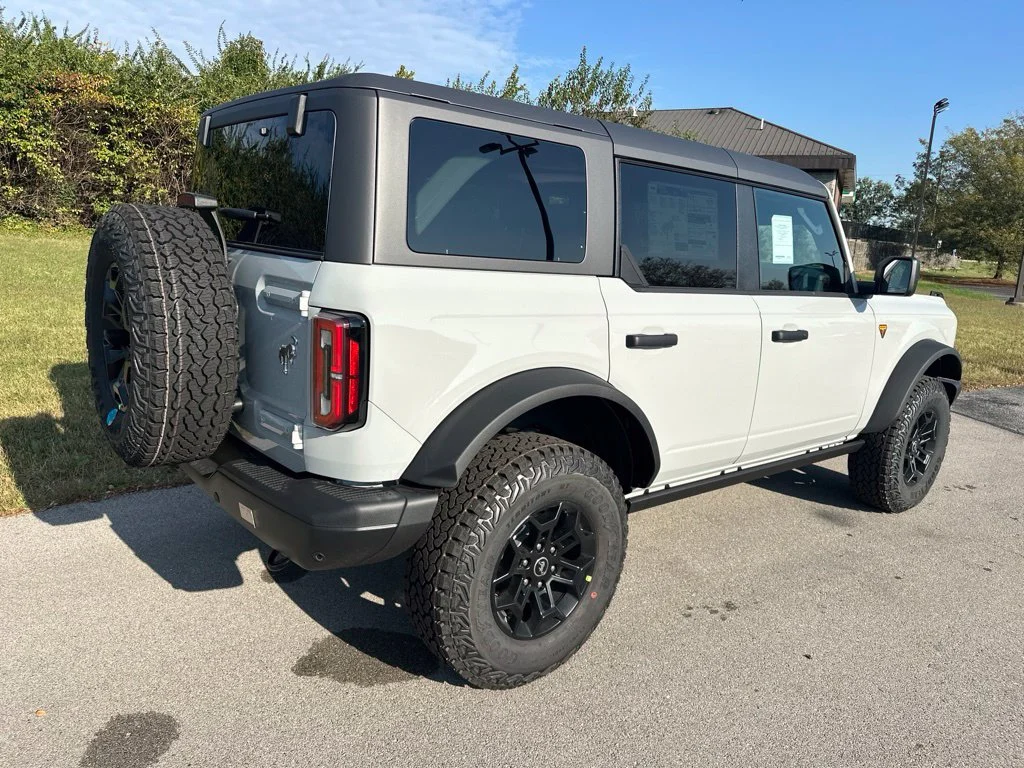 New 2026 Avalanche Gray Ford Badlands® image 12