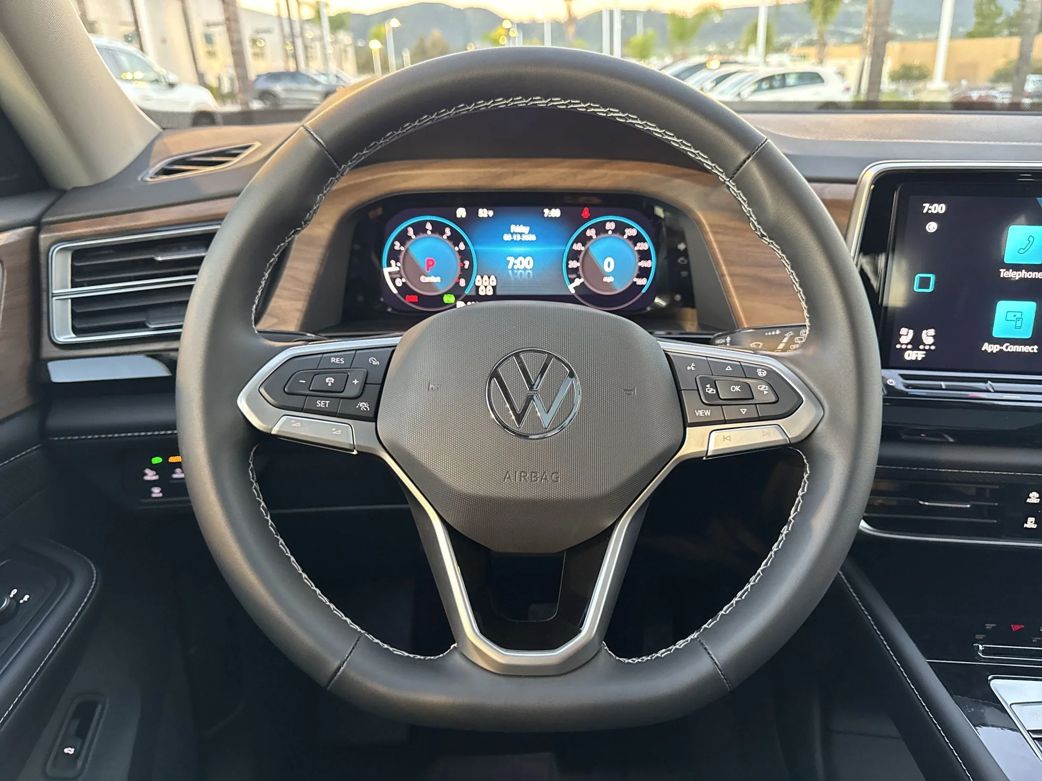 New 2026 PURE GRAY Volkswagen 2.0T SE w/Technology image 21