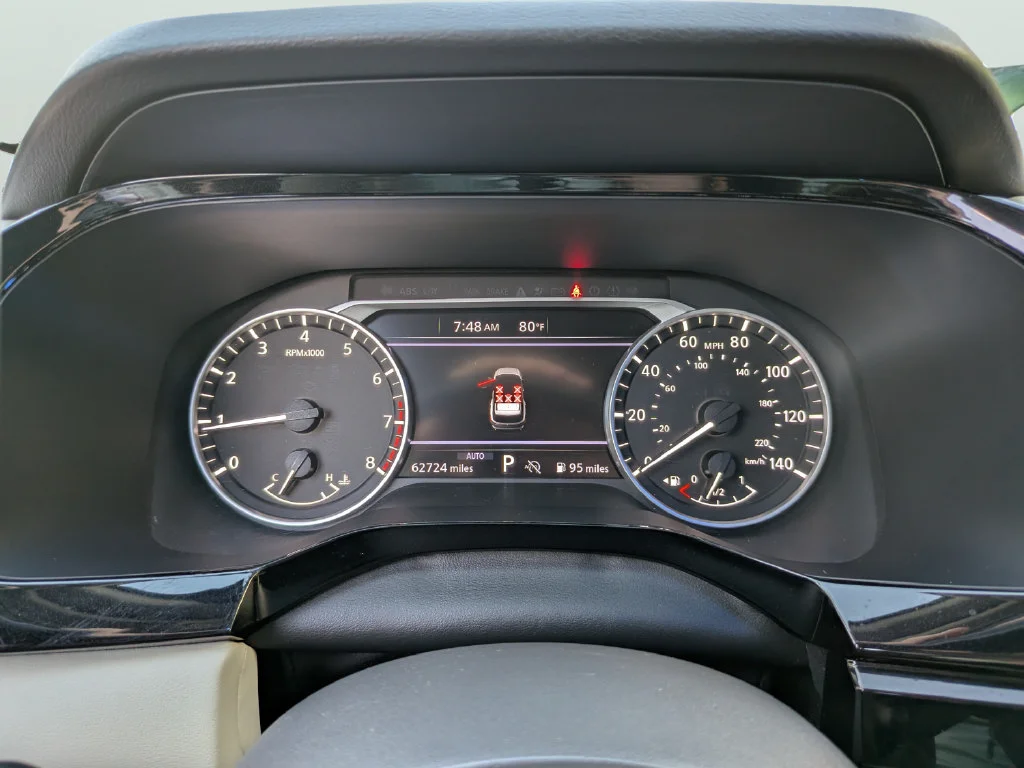 Used 2022 Gray Nissan SV image 35